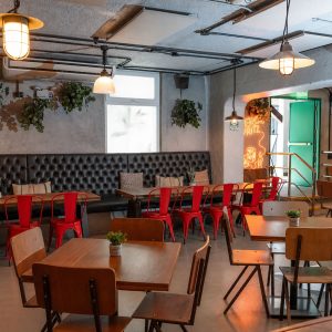 slide-restobar-naia-2