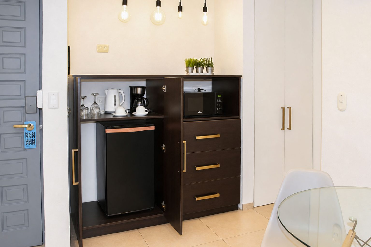 naia-aparthotel--junior-suite-con-balcon-1
